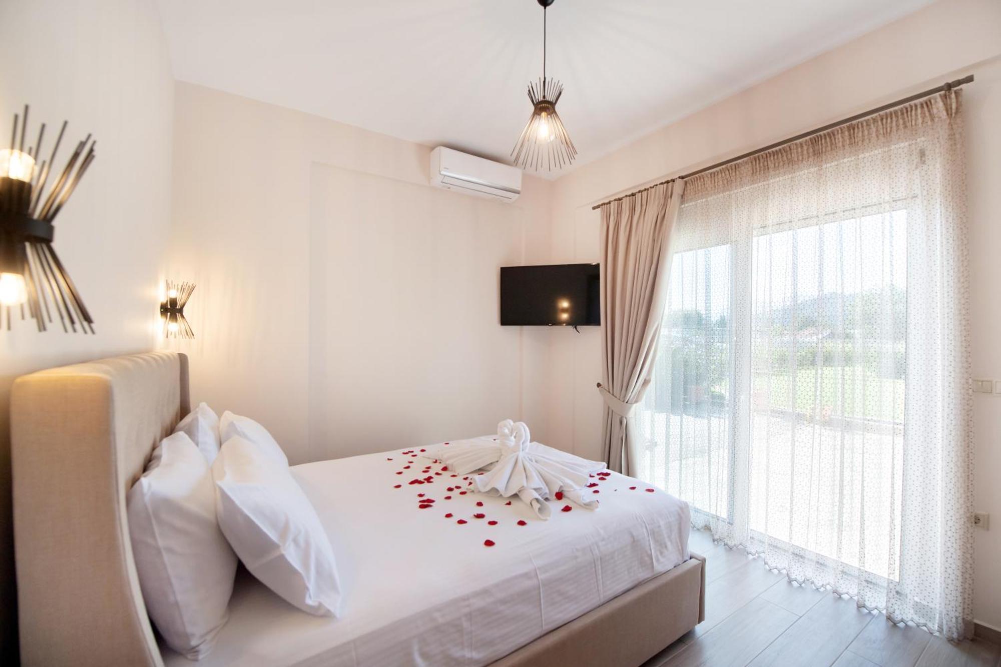 Ruellia Luxury Apartments Kalligoni Ngoại thất bức ảnh