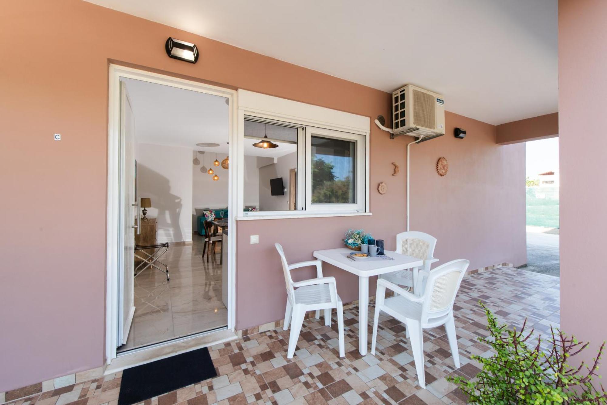 Ruellia Luxury Apartments Kalligoni Ngoại thất bức ảnh