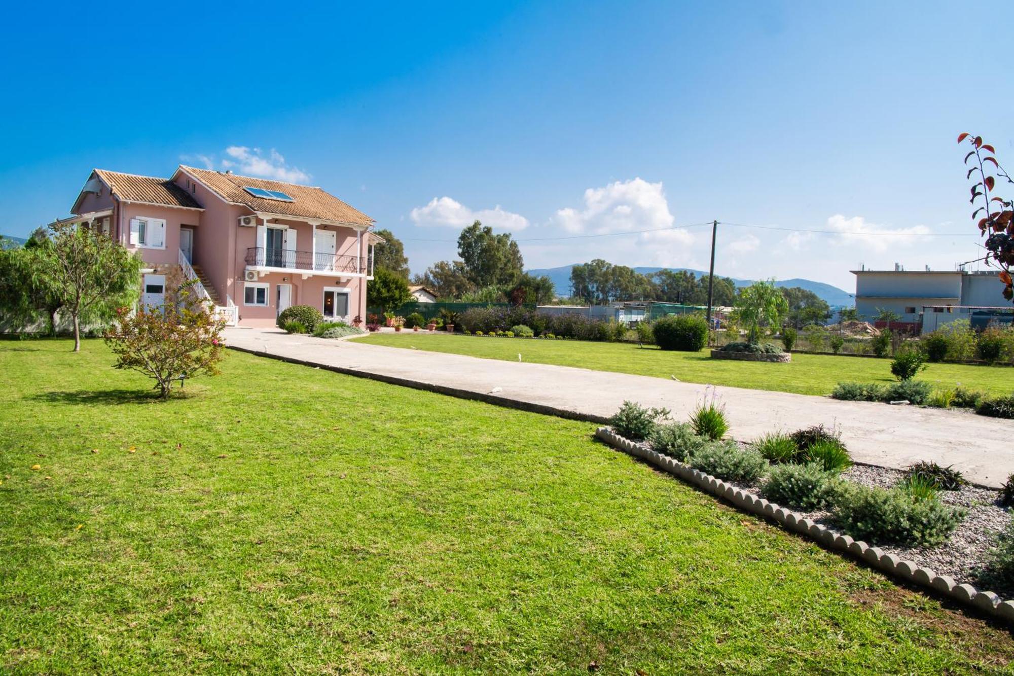 Ruellia Luxury Apartments Kalligoni Ngoại thất bức ảnh